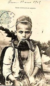 CA a- 254- Village negre